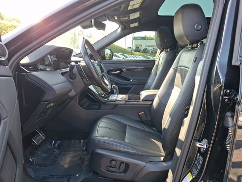 Used 2023 Land Rover Range Rover Evoque R-Dynamic SE AWD/4WD image 13