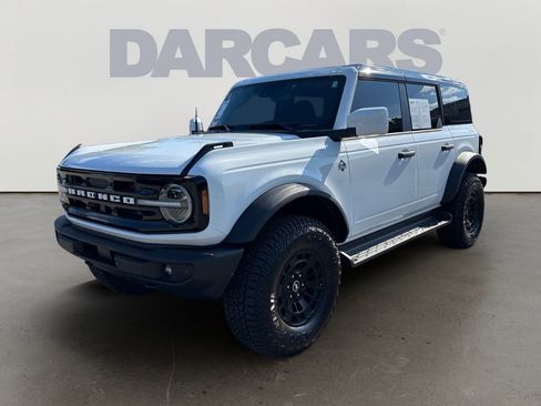 Used 2026 Ford Bronco Outer Banks w/ Sasquatch Package AWD/4WD image 3