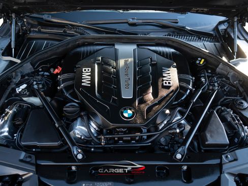 Used 2015 BMW 750Li xDrive image 47