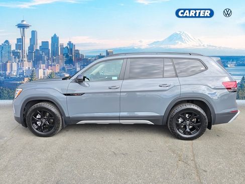 Used 2024 Volkswagen Atlas Peak Edition SEL AWD/4WD image 6
