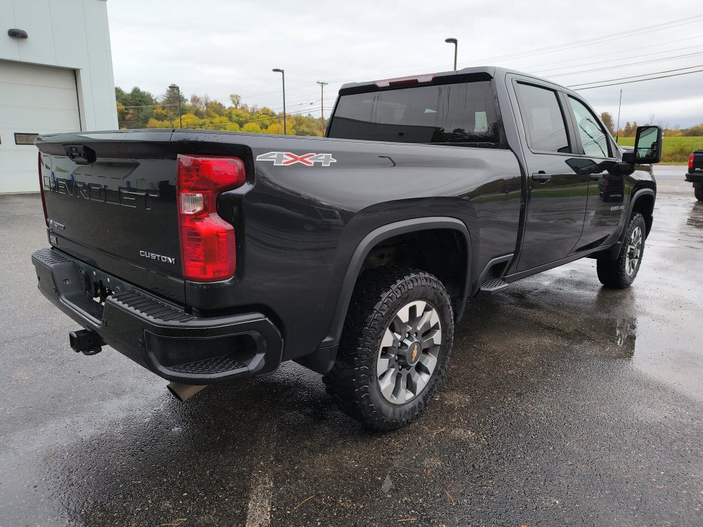 Used 2024 Chevrolet Silverado 2500 Custom w/ Custom Value Package AWD/4WD image 5