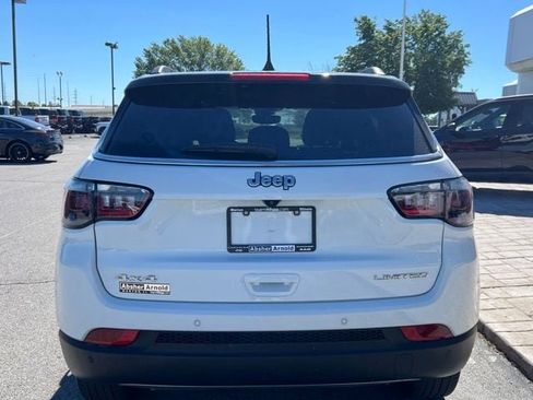 Used 2024 Jeep Compass Limited AWD/4WD image 7