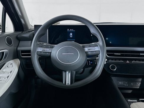 Used 2025 Hyundai Sonata SEL image 18