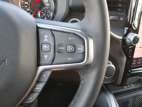Used 2025 RAM 1500 Big Horn AWD/4WD image 19