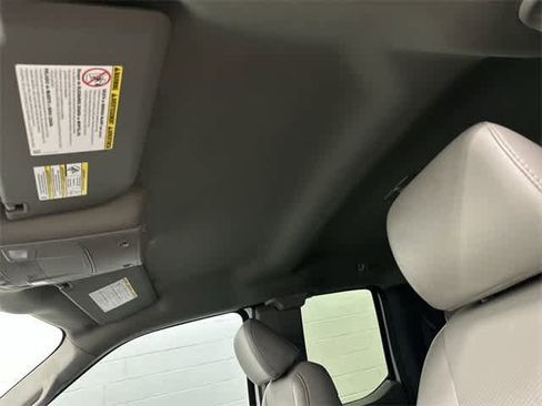 Used 2022 Ford F350 XL w/ Power Equipment Group image 26