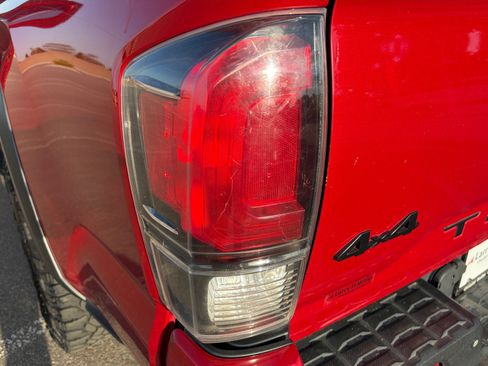 Used 2017 Toyota Tacoma TRD Pro AWD/4WD image 21