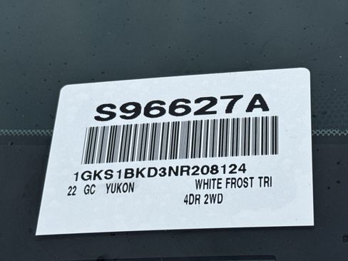 Used 2022 GMC Yukon SLT w/ SLT Premium Package RWD image 42