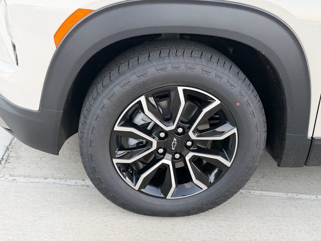 New 2026 Chevrolet TrailBlazer ACTIV w/ Convenience Package FWD image 4