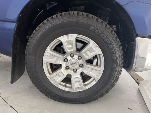 Used 2017 Nissan Titan SV AWD/4WD image 17