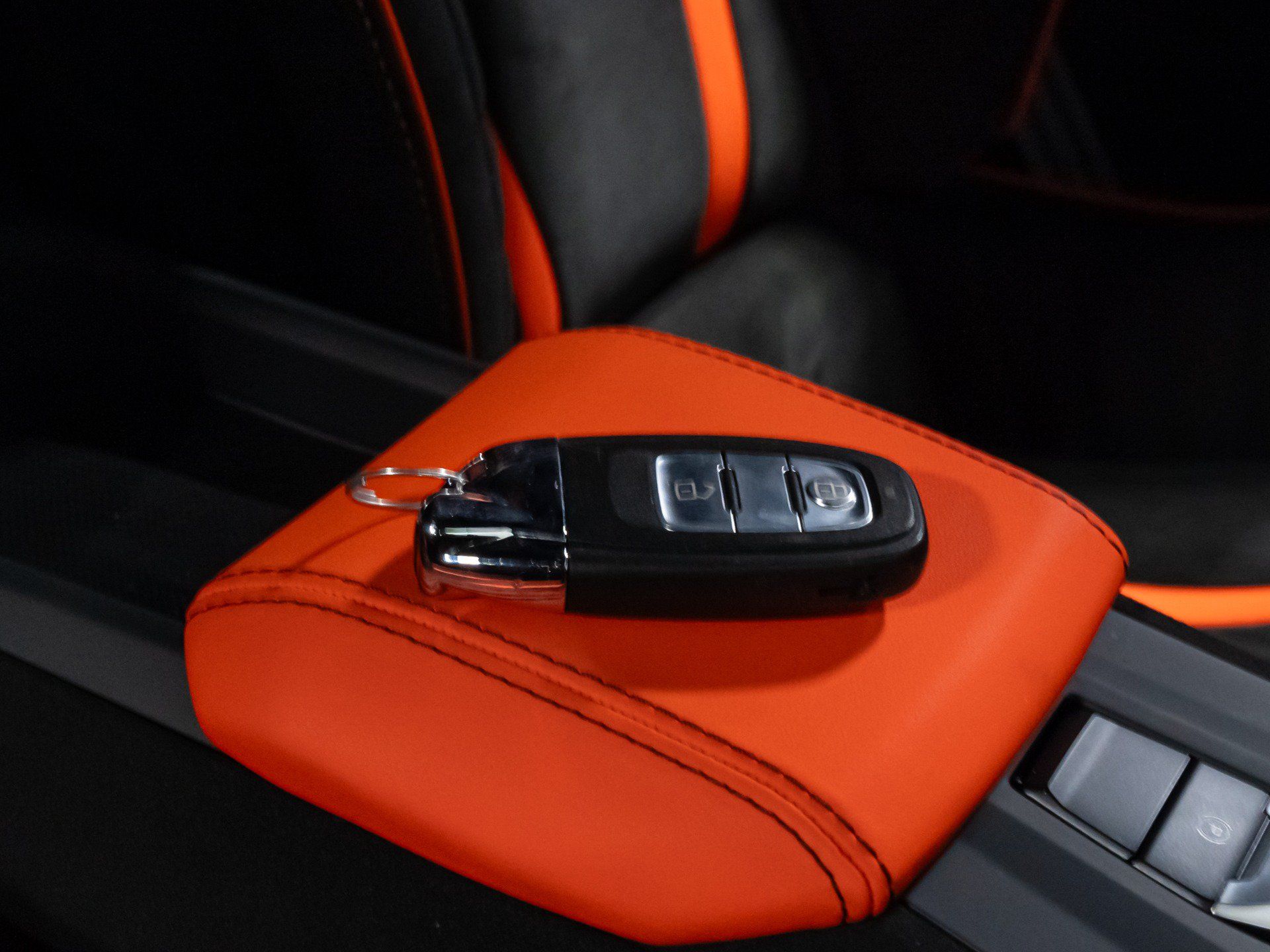 Used 2024 Lamborghini Huracan STO RWD image 90