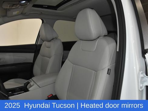 Used 2025 Hyundai Tucson SEL AWD/4WD image 24