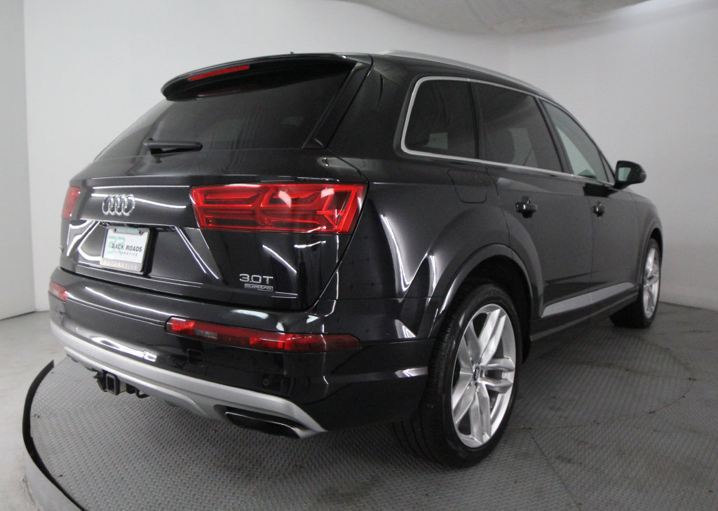 Used 2018 Audi Q7 3.0T Prestige AWD/4WD image 9