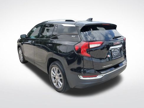 Used 2022 GMC Terrain SLT w/ LPO, Floor Liner Package FWD image 4
