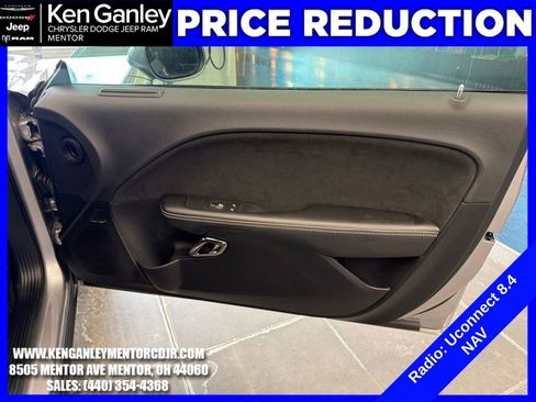 Used 2016 Dodge Challenger SRT Hellcat image 22