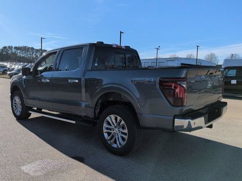 Used 2025 Ford F150 Lariat w/ Equipment Group 502A High AWD/4WD image 7