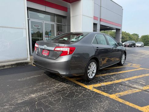 Used 2012 Toyota Camry XLE FWD image 5