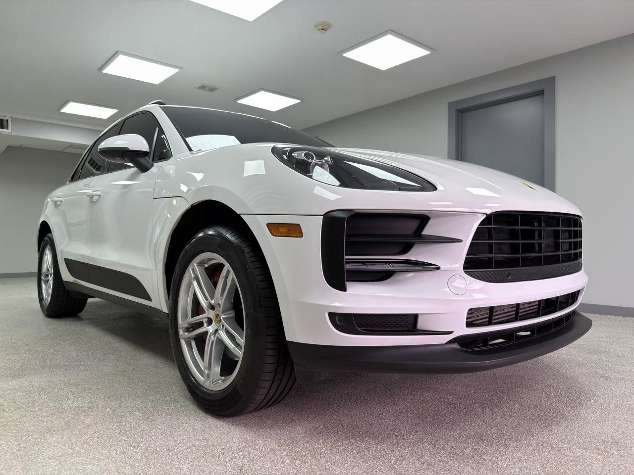 Used 2021 Porsche Macan AWD/4WD image 4