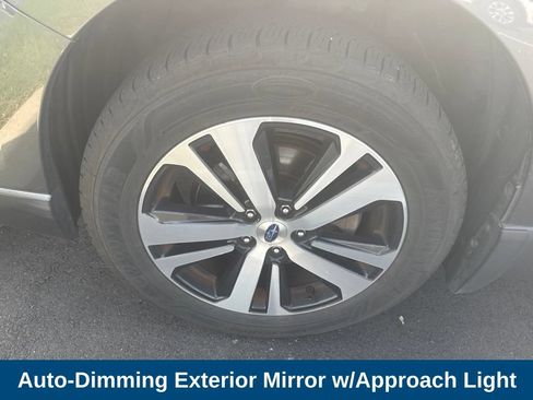 Used 2018 Subaru Outback 2.5i Limited AWD/4WD image 12