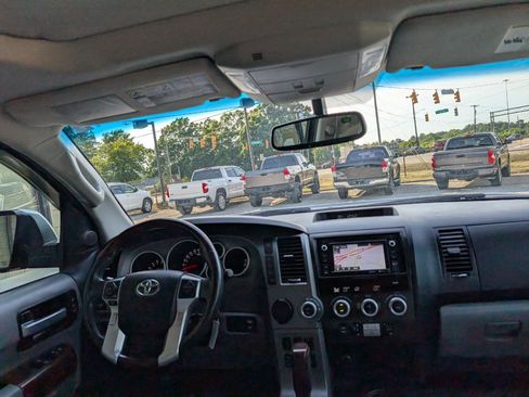 Used 2014 Toyota Sequoia Platinum RWD image 23