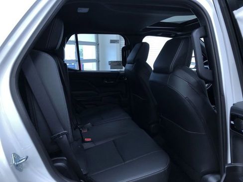 New 2026 Toyota 4Runner Limited AWD/4WD image 13