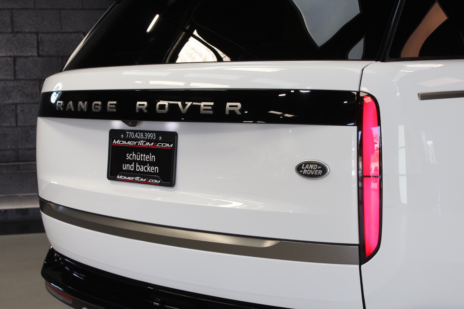Used 2023 Land Rover Range Rover Long Wheelbase SE AWD/4WD image 14