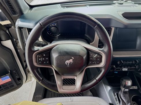 Used 2024 Ford Bronco Outer Banks image 16