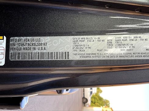 New 2025 Jeep Gladiator Rubicon w/ Convenience Group image 13