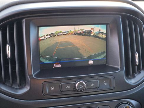 Used 2022 Chevrolet Colorado W/T w/ WT Convenience Package AWD/4WD image 28