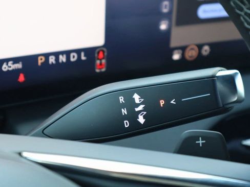 New 2025 Buick Enclave Preferred FWD image 16