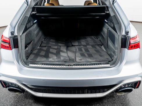 Used 2025 Audi RS 6 performance image 57