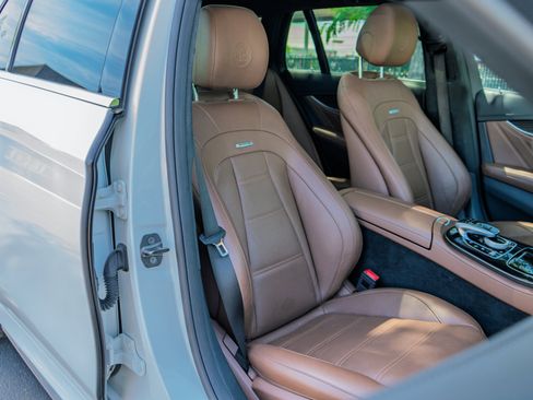 Used 2018 Mercedes-Benz E 63 AMG S image 40
