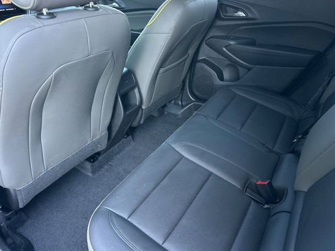Certified 2025 Chevrolet Trax ACTIV FWD image 14