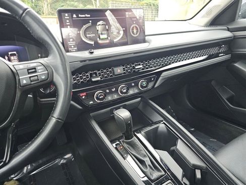 Used 2024 Honda Accord EX-L image 31