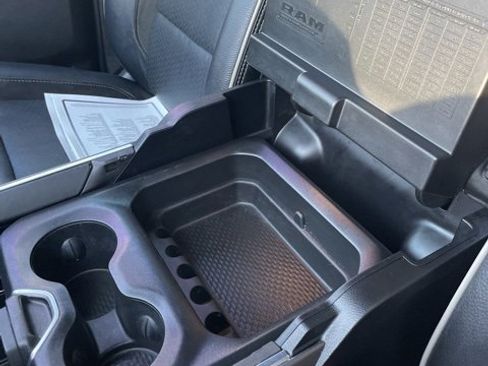 Used 2024 RAM 1500 Laramie image 32