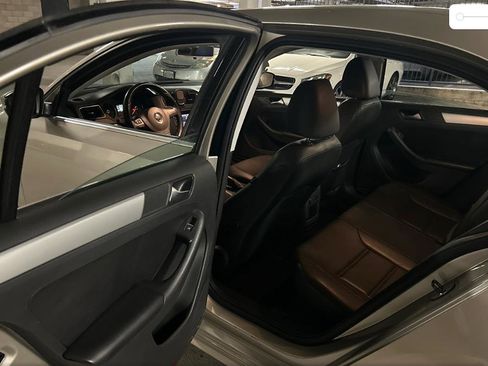 Used 2014 Volkswagen Jetta SE image 9