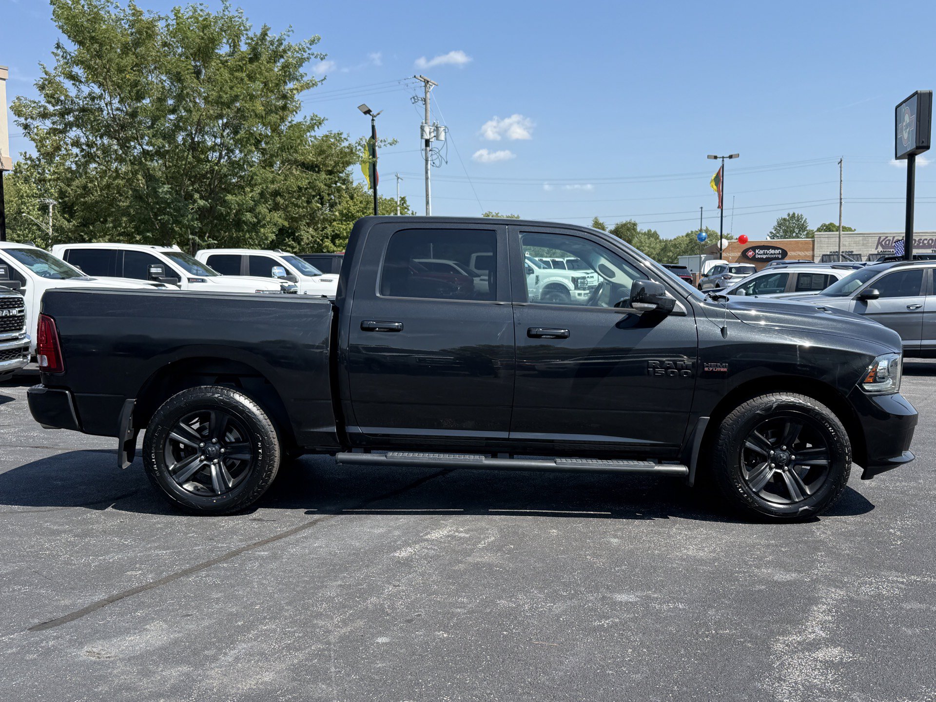 Used 2017 RAM 1500 Sport w/ Black Ram 1500 Sport Group AWD/4WD image 8