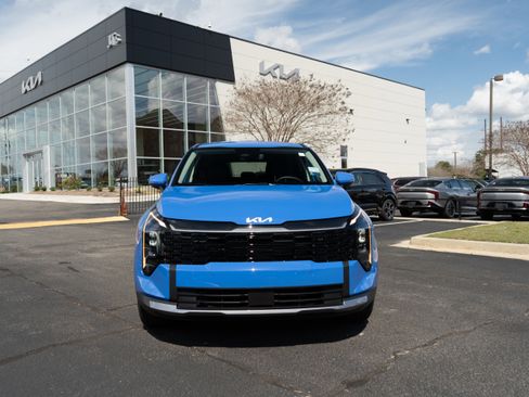 New 2026 Kia Sportage EX image 13