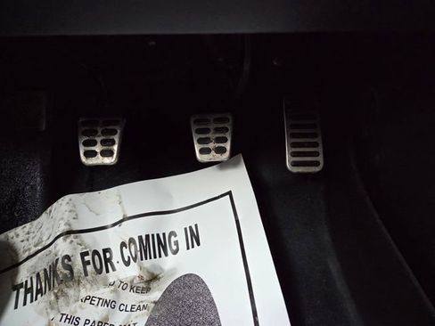 Used 2022 Hyundai Veloster N image 35