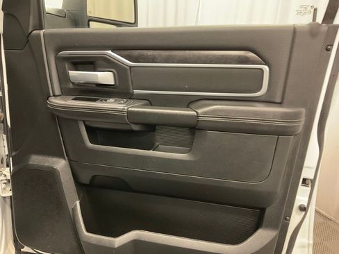 Used 2024 RAM 2500 Big Horn image 30