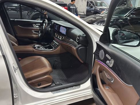 Used 2019 Mercedes-Benz E 300 4MATIC image 23