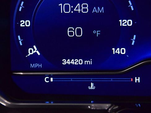 Used 2022 Chevrolet Silverado 1500 LT AWD/4WD image 18