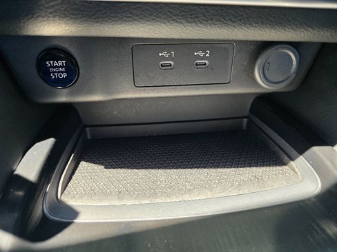 Used 2025 Nissan Rogue SV AWD/4WD image 26