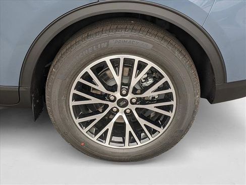 New 2025 Ford Escape SE image 10