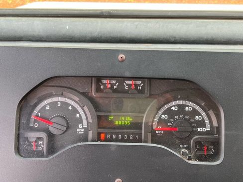 Used 2014 Ford E-350 and Econoline 350 Super Duty w/ A/C Prep Package image 17