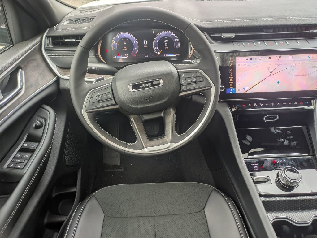 New 2026 Jeep Grand Cherokee Altitude AWD/4WD image 15