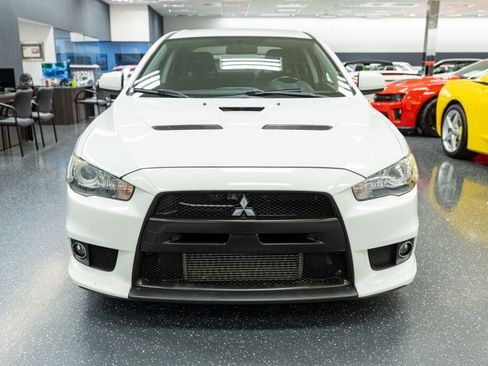 Used 2011 Mitsubishi Lancer Evolution GSR image 2