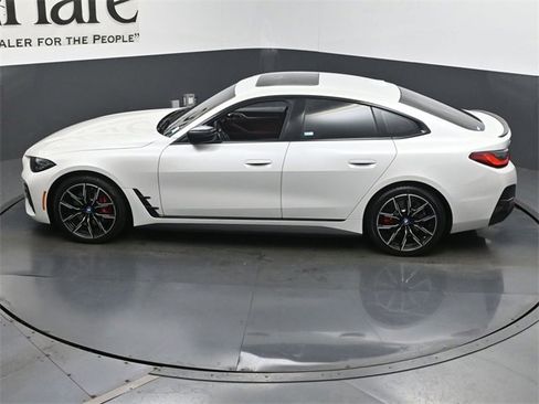 Used 2023 BMW i4 eDrive40 w/ M Sport Package image 41