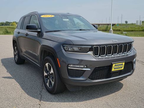Used 2024 Jeep Grand Cherokee Limited 4xe AWD/4WD image 4