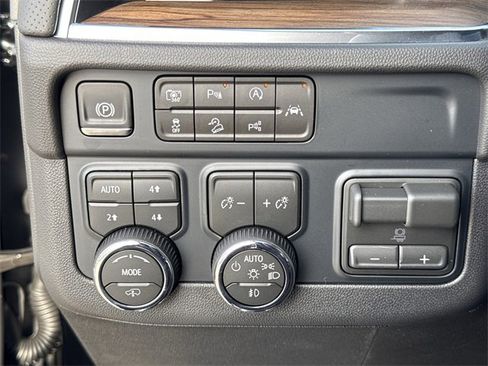 New 2026 Chevrolet Tahoe High Country image 21