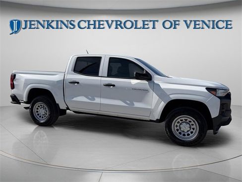 Certified 2024 Chevrolet Colorado W/T w/ WT Convenience Package II image 7